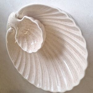 Cream Speckled Ceramic Shell Serveware Platter with Dip Bowl